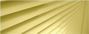 Persiana veneciana color amarillo